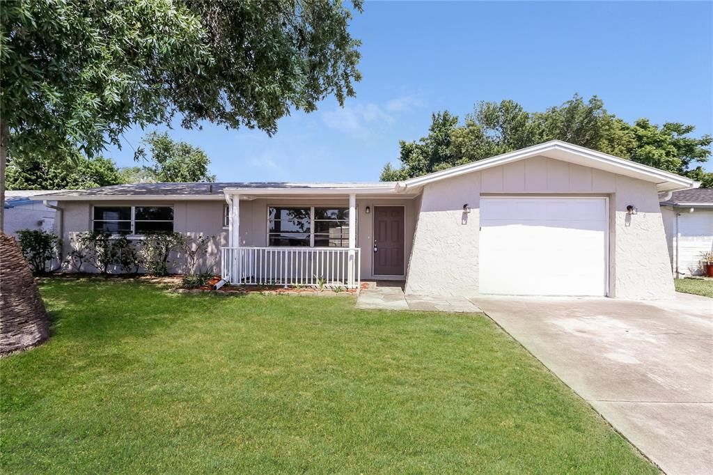 Recently Rented: $2,075 (3 beds, 2 baths, 1686 Square Feet)