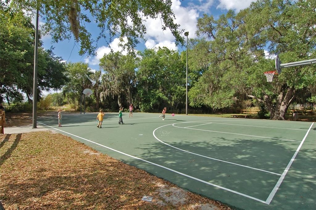 出租: $6,500 (3 贝兹, 2 浴室, 1884 平方英尺)