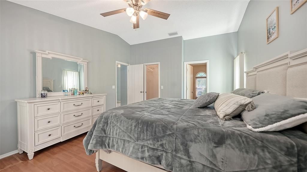 出租: $6,500 (3 贝兹, 2 浴室, 1884 平方英尺)