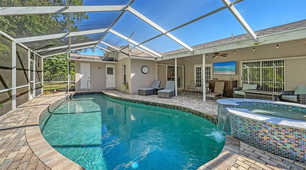 出租: $6,500 (3 贝兹, 2 浴室, 1884 平方英尺)