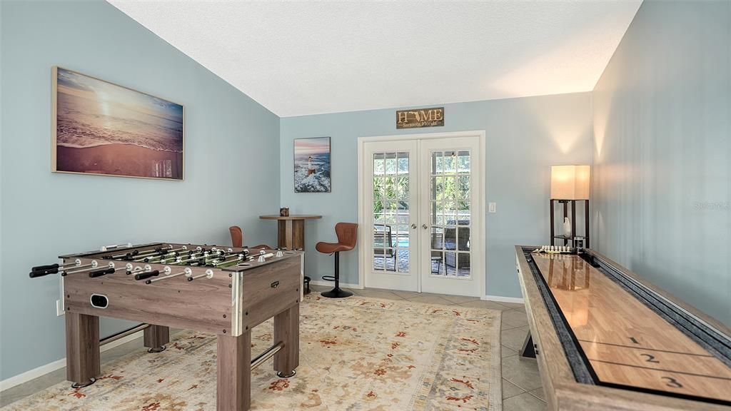 出租: $6,500 (3 贝兹, 2 浴室, 1884 平方英尺)