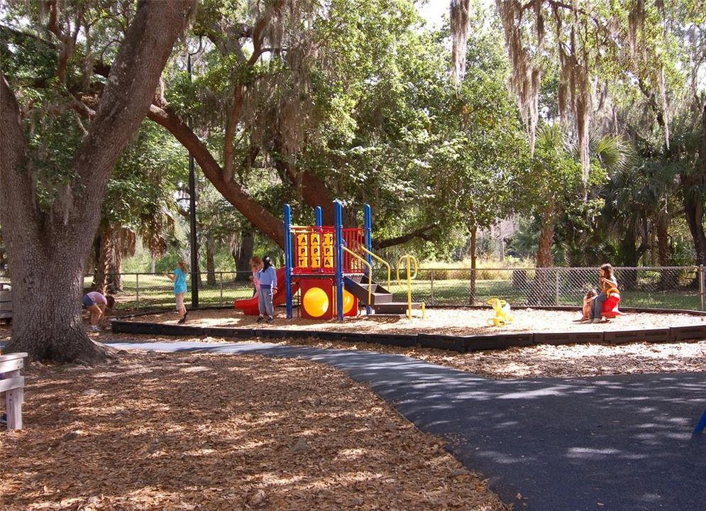 出租: $6,500 (3 贝兹, 2 浴室, 1884 平方英尺)