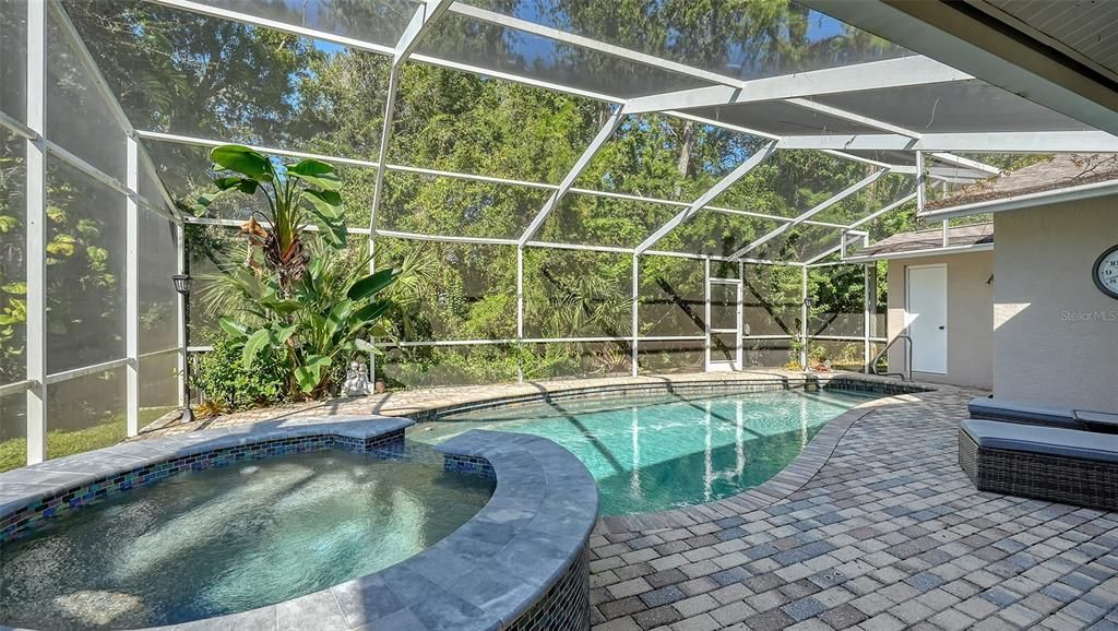 出租: $6,500 (3 贝兹, 2 浴室, 1884 平方英尺)