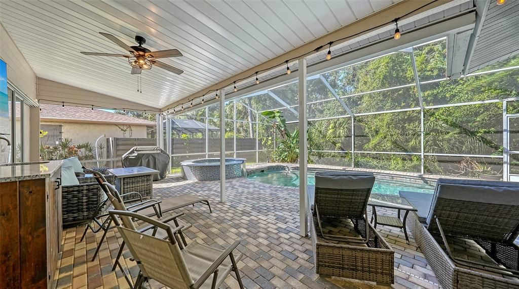 出租: $6,500 (3 贝兹, 2 浴室, 1884 平方英尺)