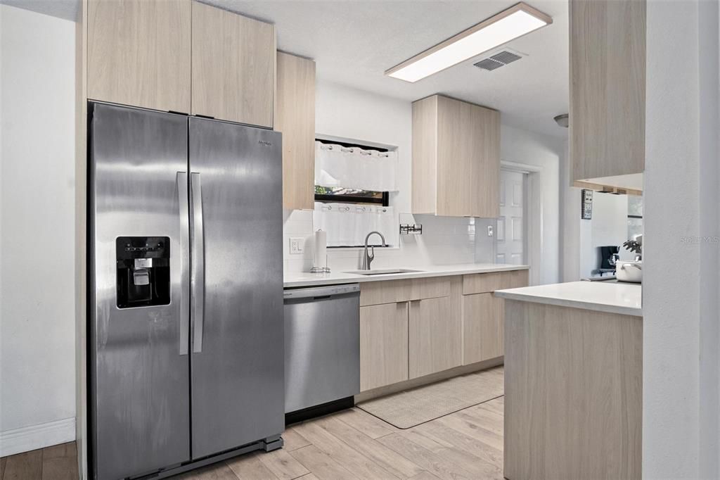 For Sale: $374,900 (3 beds, 2 baths, 1751 Square Feet)