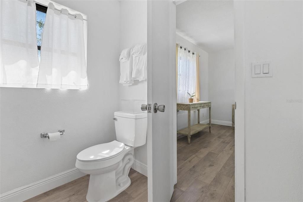 For Sale: $374,900 (3 beds, 2 baths, 1751 Square Feet)