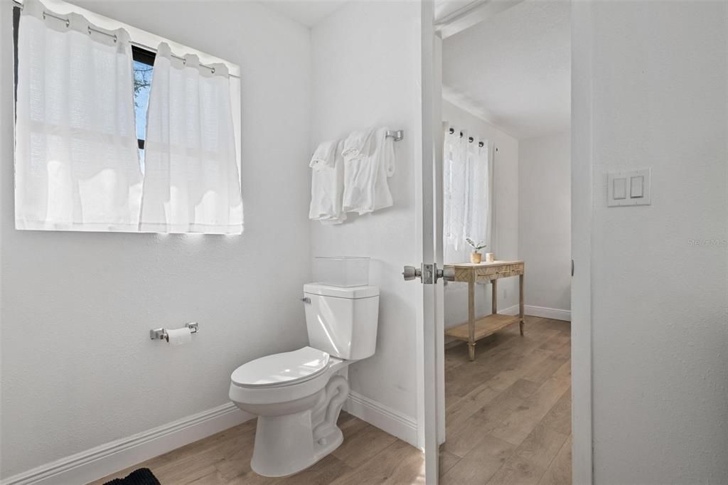 For Sale: $374,900 (3 beds, 2 baths, 1751 Square Feet)