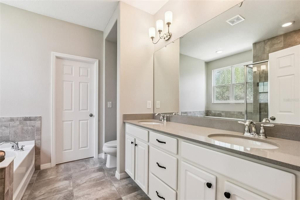 В аренду: $3,000 (3 спален, 2 ванн, 1815 Квадратных фут)