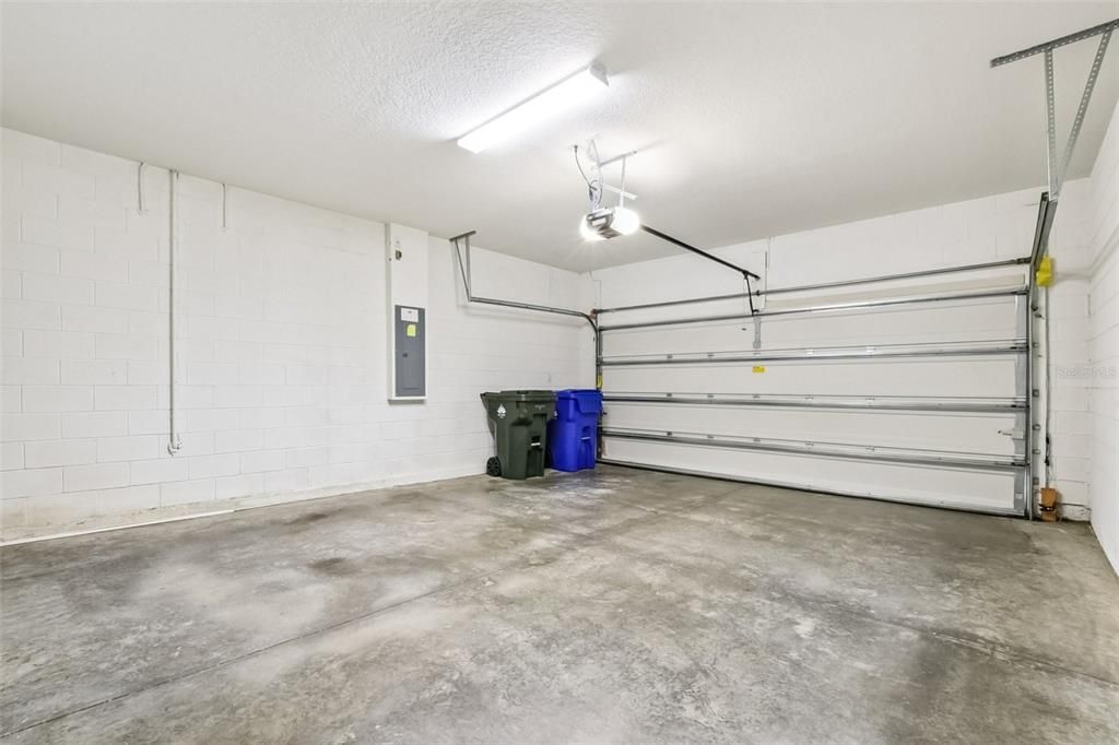 В аренду: $3,000 (3 спален, 2 ванн, 1815 Квадратных фут)