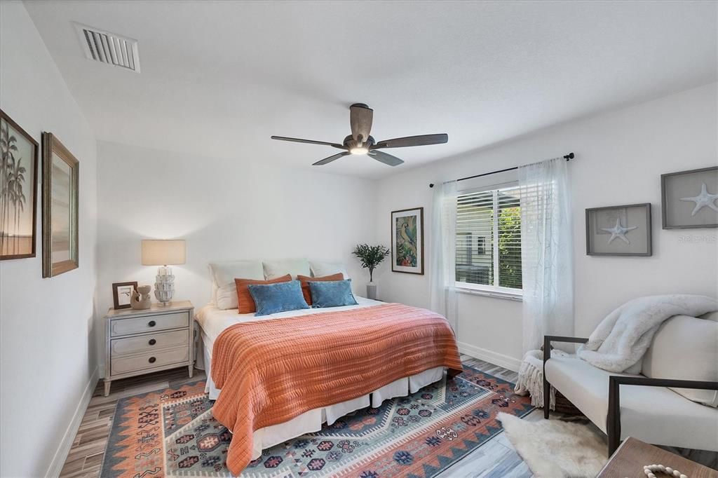 На продажу: $575,000 (3 спален, 2 ванн, 1759 Квадратных фут)