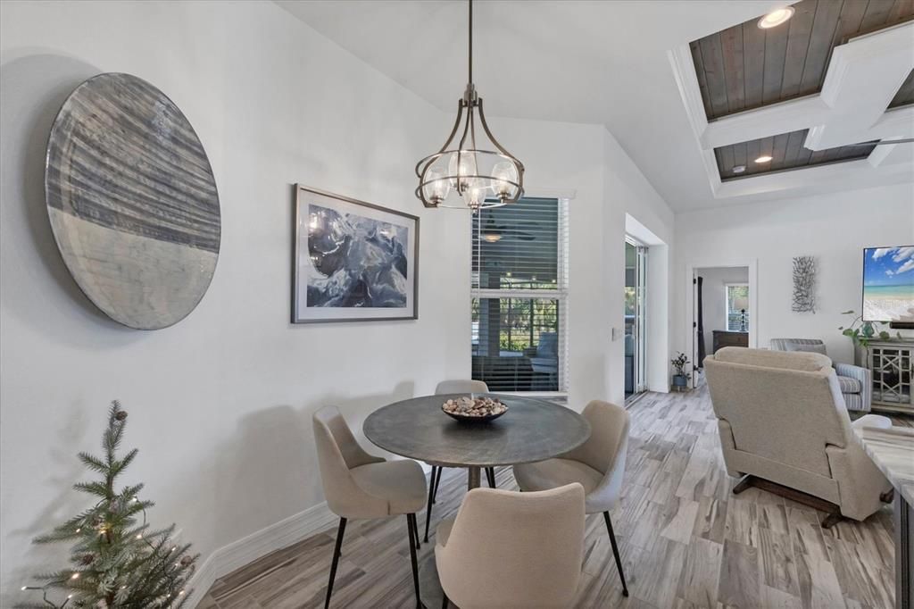 На продажу: $575,000 (3 спален, 2 ванн, 1759 Квадратных фут)