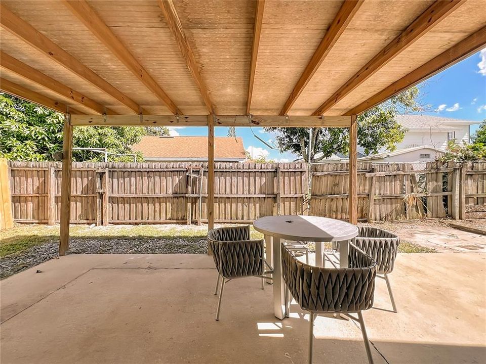 На продажу: $340,000 (3 спален, 2 ванн, 1694 Квадратных фут)