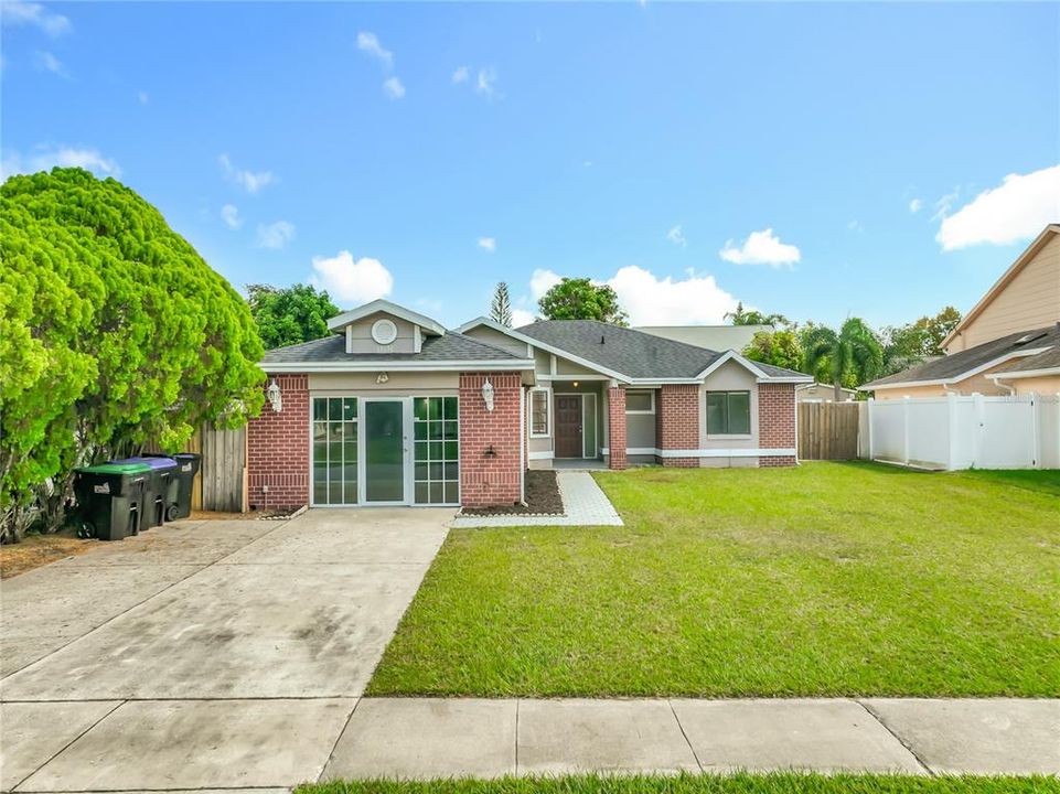 На продажу: $340,000 (3 спален, 2 ванн, 1694 Квадратных фут)