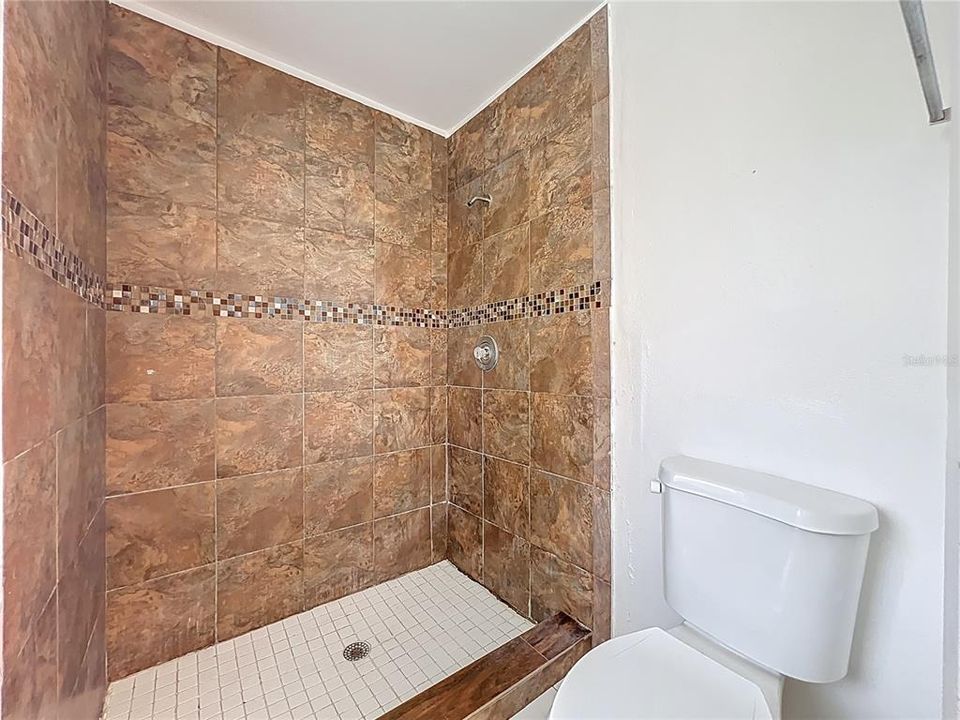 На продажу: $340,000 (3 спален, 2 ванн, 1694 Квадратных фут)