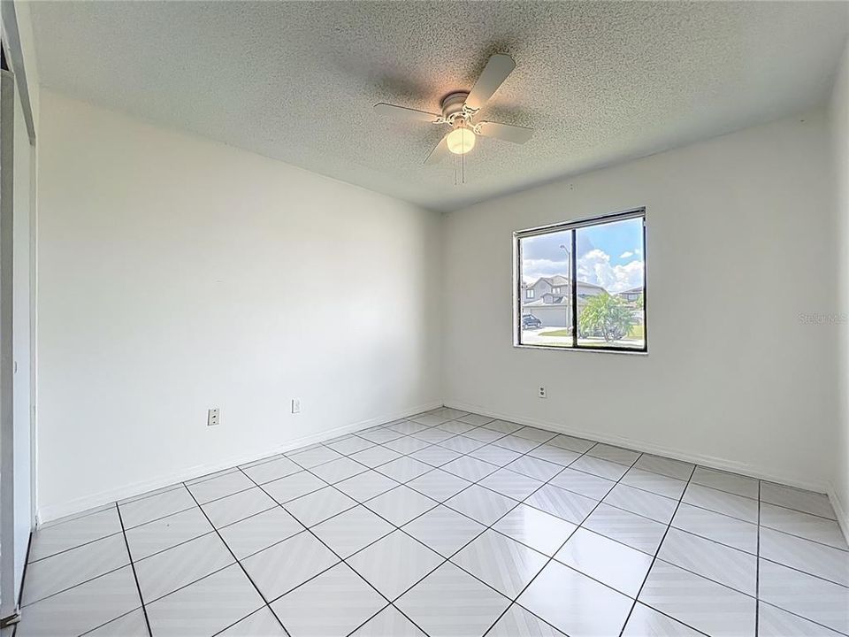 На продажу: $340,000 (3 спален, 2 ванн, 1694 Квадратных фут)