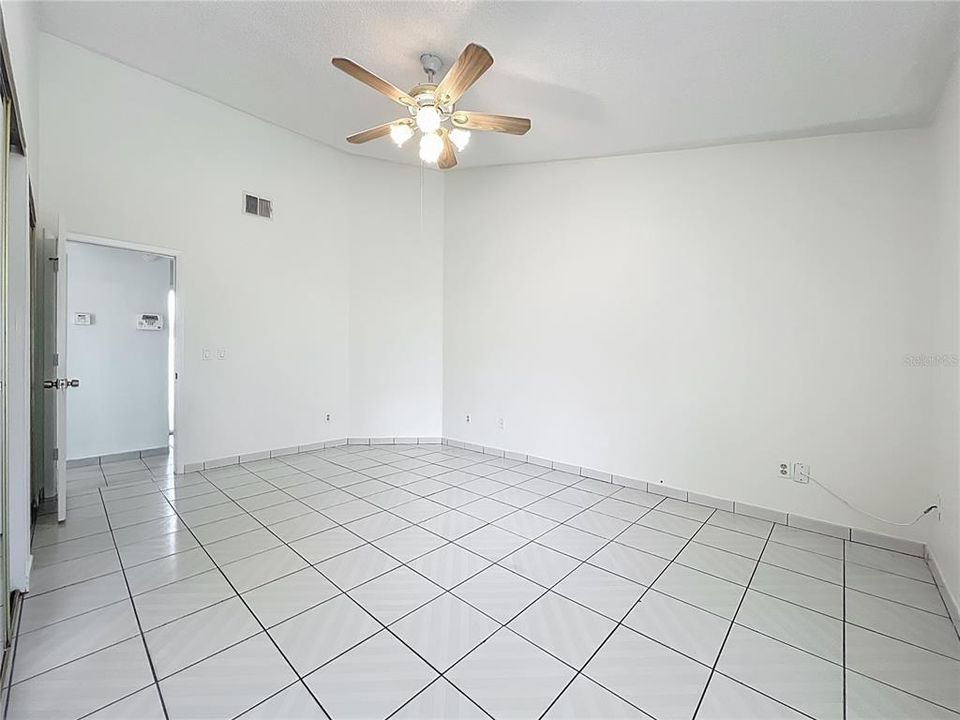 На продажу: $340,000 (3 спален, 2 ванн, 1694 Квадратных фут)