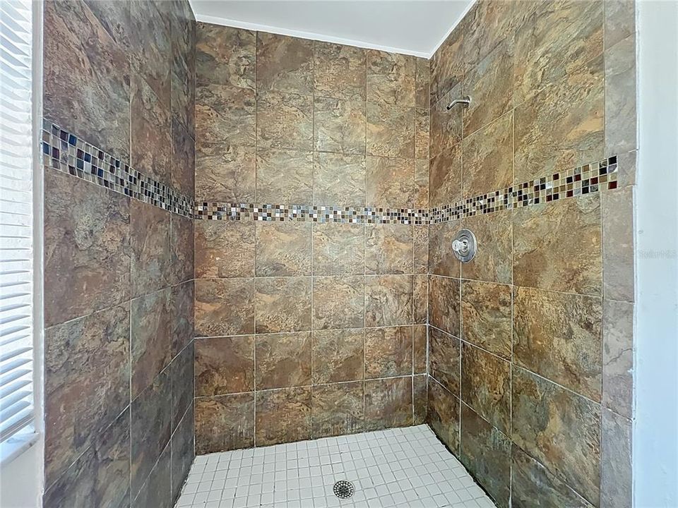 На продажу: $340,000 (3 спален, 2 ванн, 1694 Квадратных фут)