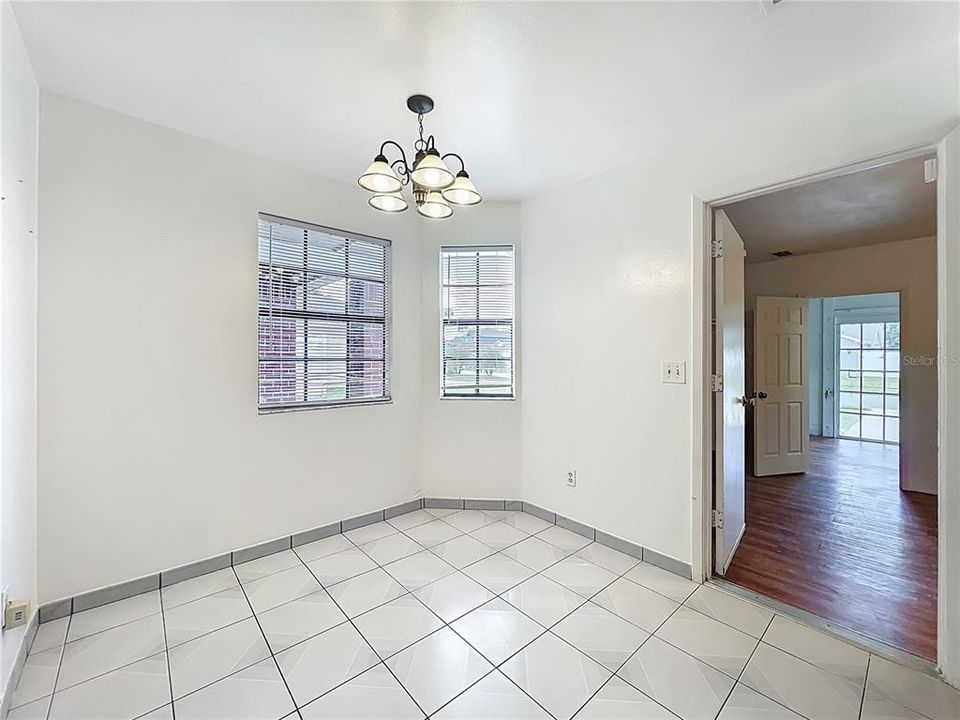 На продажу: $340,000 (3 спален, 2 ванн, 1694 Квадратных фут)