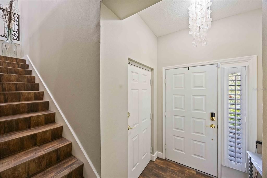 For Rent: $4,200 (3 beds, 2 baths, 1969 Square Feet)