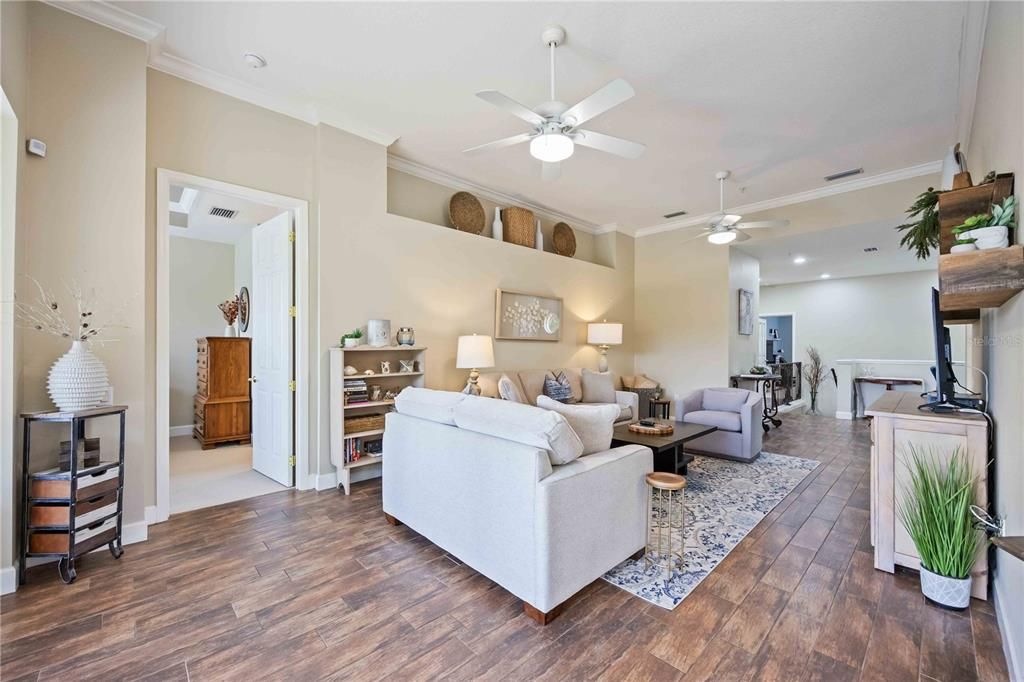 For Rent: $4,200 (3 beds, 2 baths, 1969 Square Feet)