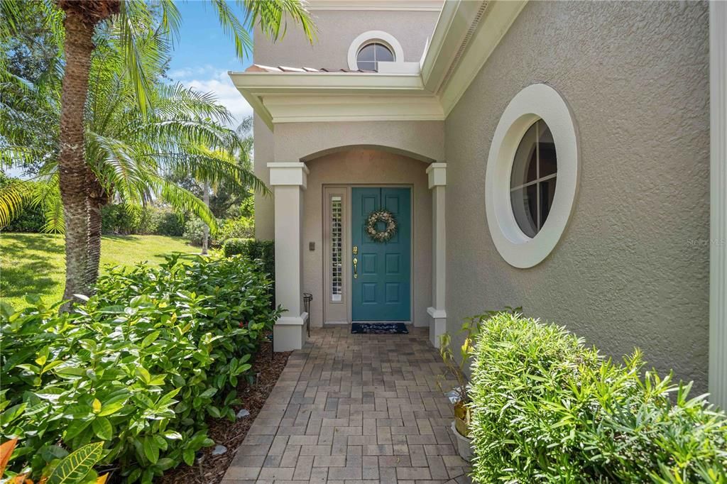 For Rent: $4,200 (3 beds, 2 baths, 1969 Square Feet)