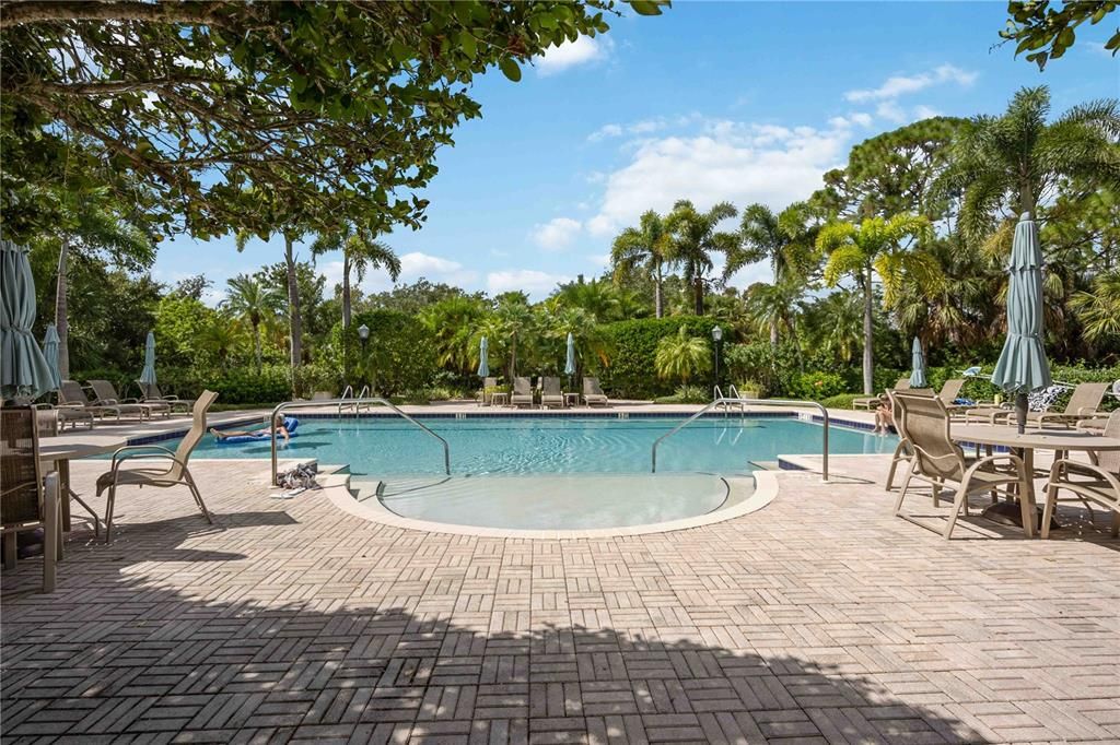 For Rent: $4,200 (3 beds, 2 baths, 1969 Square Feet)