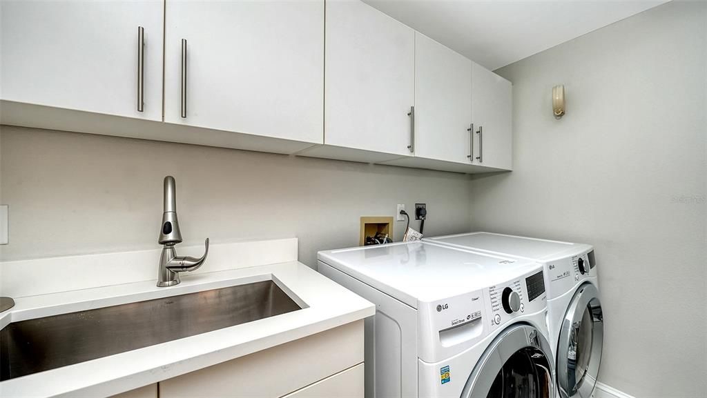 待售: $1,995,000 (3 贝兹, 3 浴室, 2550 平方英尺)