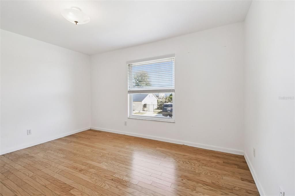 Active With Contract: $475,000 (2 beds, 2 baths, 1618 Square Feet)