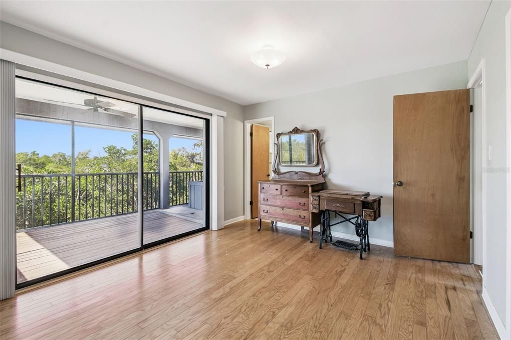 Active With Contract: $475,000 (2 beds, 2 baths, 1618 Square Feet)
