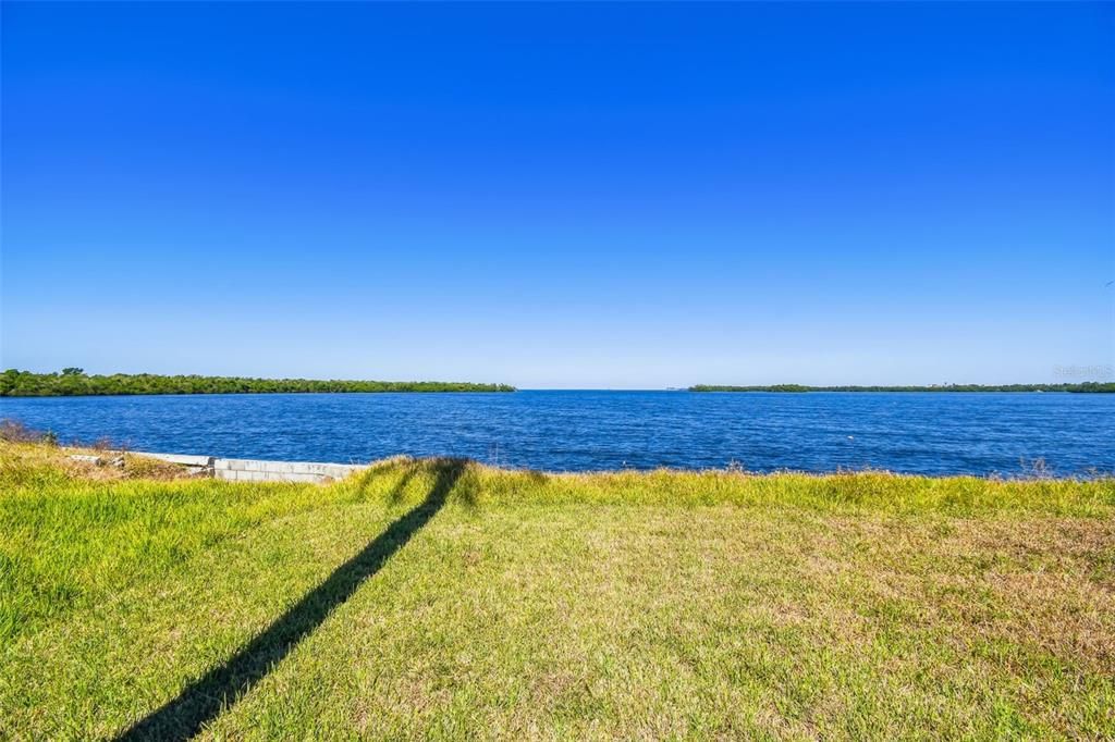 Active With Contract: $475,000 (2 beds, 2 baths, 1618 Square Feet)