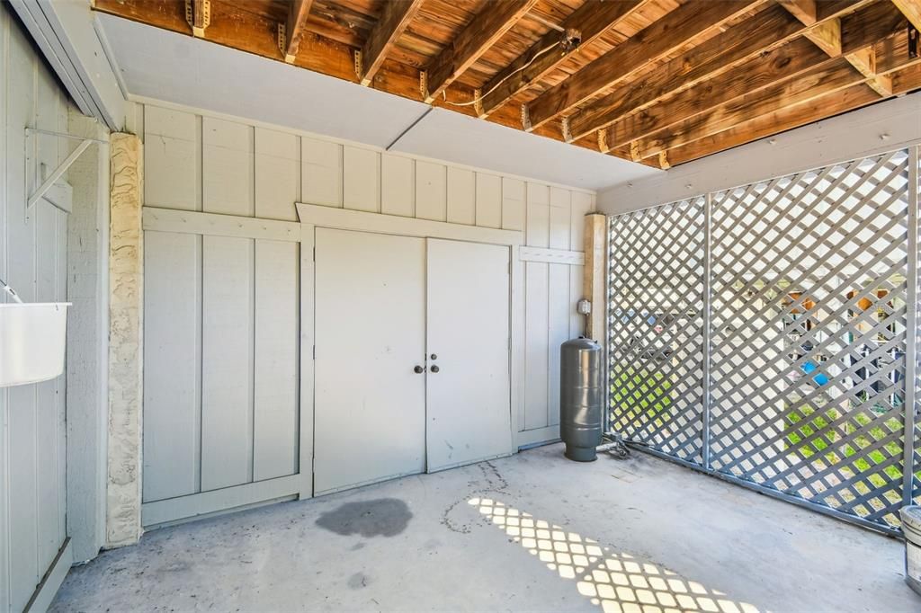 Active With Contract: $475,000 (2 beds, 2 baths, 1618 Square Feet)