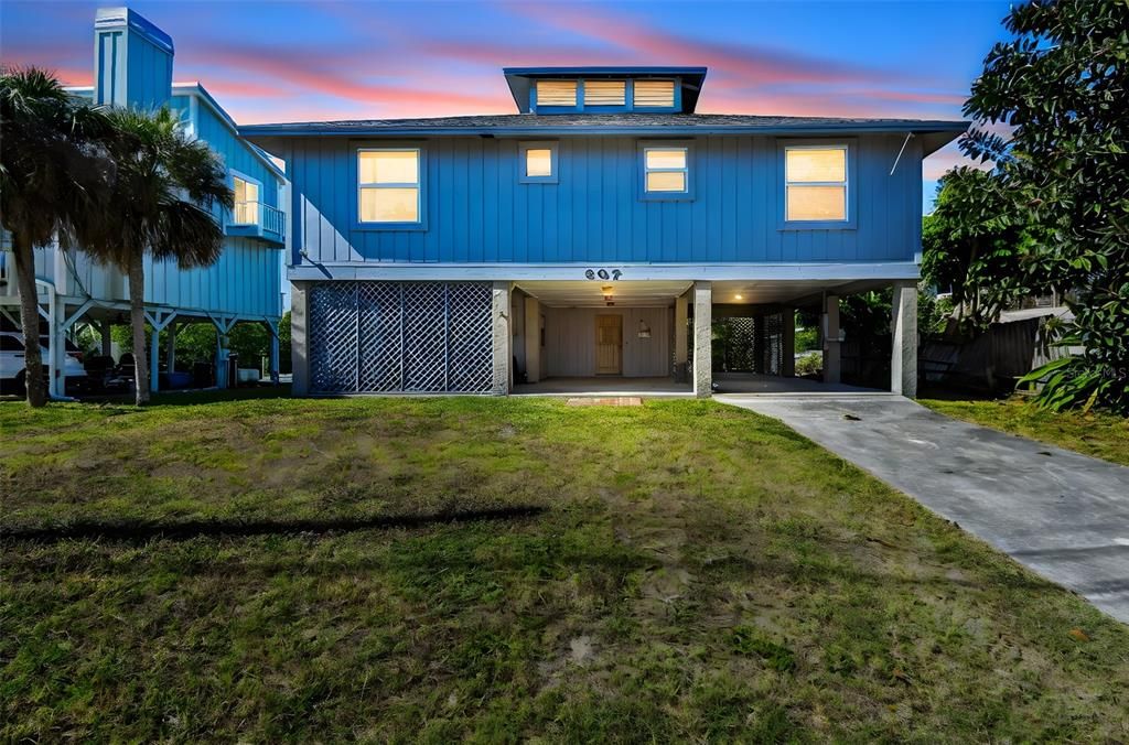 Active With Contract: $475,000 (2 beds, 2 baths, 1618 Square Feet)