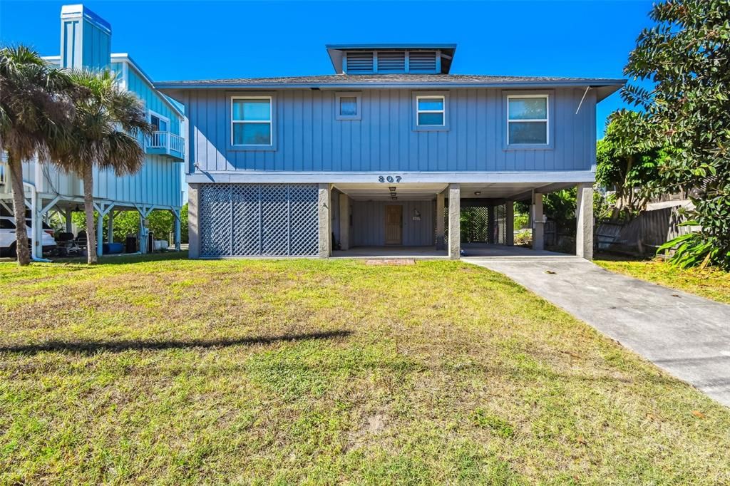 Active With Contract: $475,000 (2 beds, 2 baths, 1618 Square Feet)