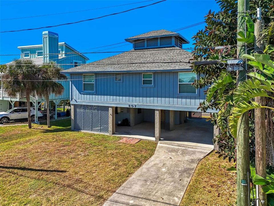 Active With Contract: $475,000 (2 beds, 2 baths, 1618 Square Feet)