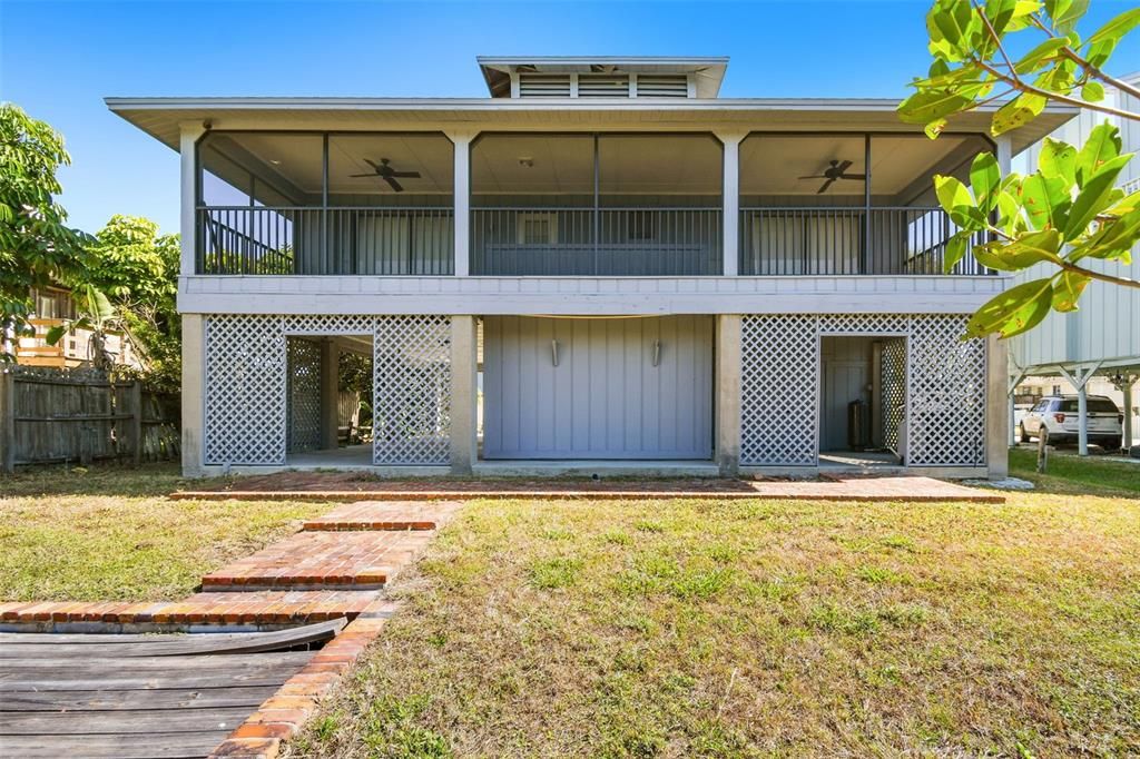 Active With Contract: $475,000 (2 beds, 2 baths, 1618 Square Feet)