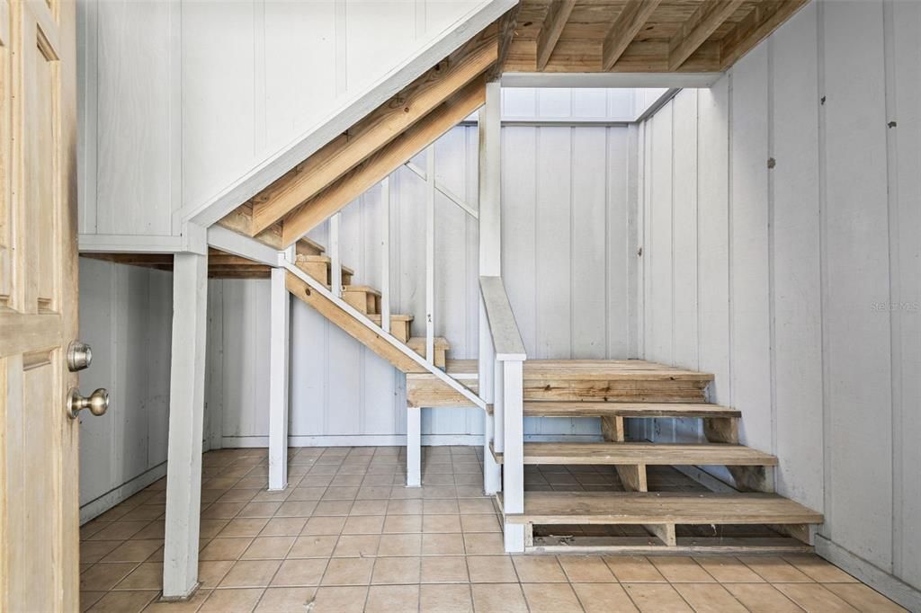 Active With Contract: $475,000 (2 beds, 2 baths, 1618 Square Feet)