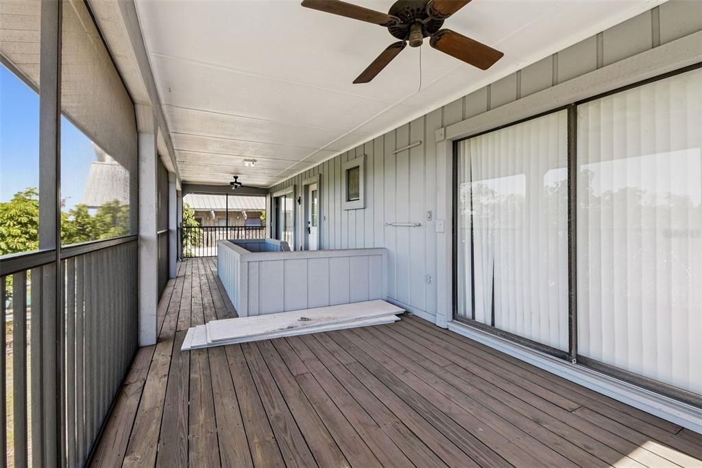 Active With Contract: $475,000 (2 beds, 2 baths, 1618 Square Feet)