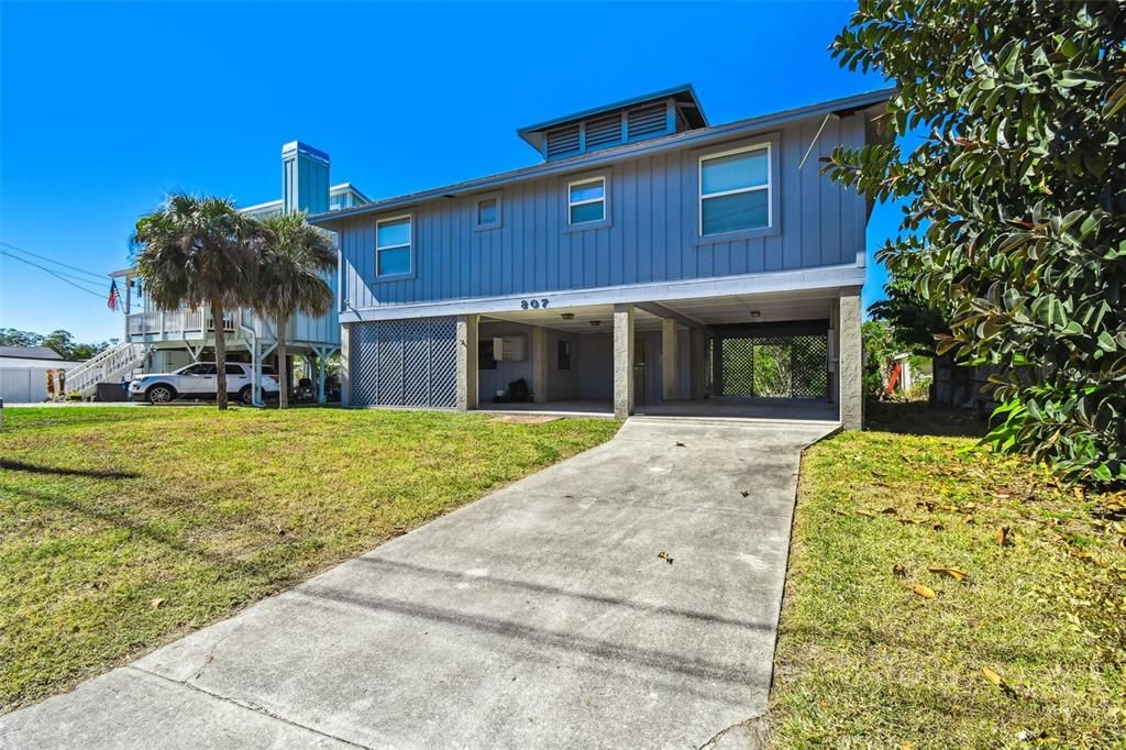 Active With Contract: $475,000 (2 beds, 2 baths, 1618 Square Feet)