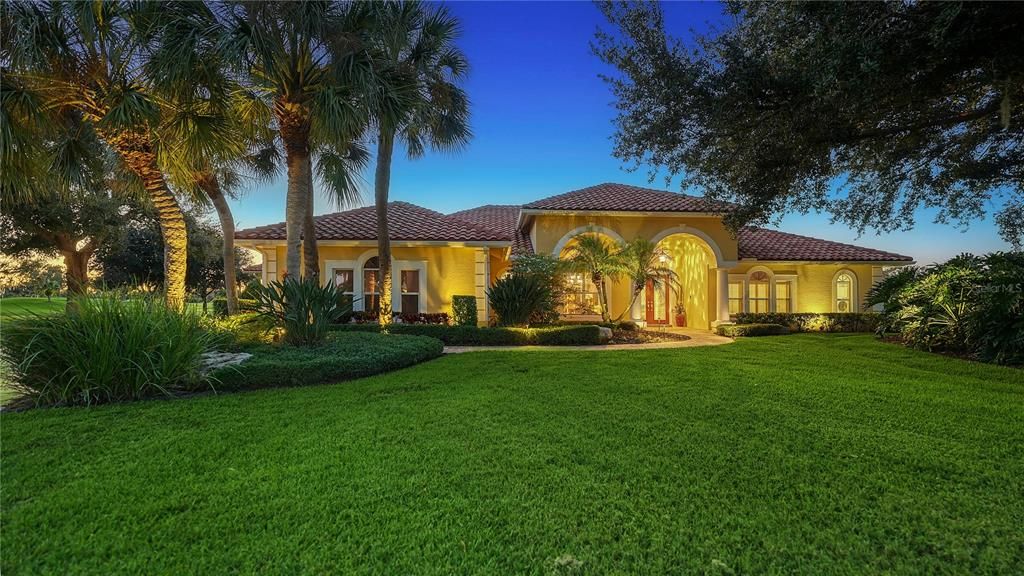 For Sale: $3,795,000 (5 beds, 4 baths, 5163 Square Feet)