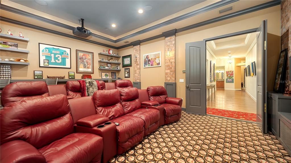 For Sale: $3,795,000 (5 beds, 4 baths, 5163 Square Feet)