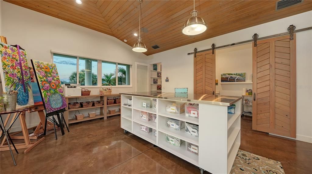 For Sale: $3,795,000 (5 beds, 4 baths, 5163 Square Feet)