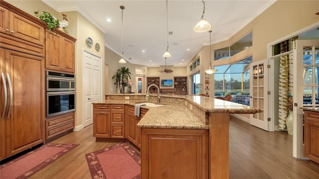 For Sale: $3,795,000 (5 beds, 4 baths, 5163 Square Feet)