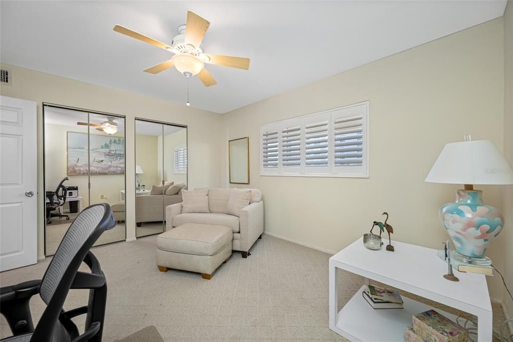 For Sale: $575,000 (2 beds, 2 baths, 1181 Square Feet)