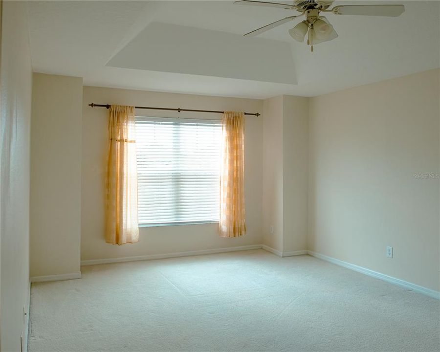 For Sale: $425,000 (3 beds, 3 baths, 2173 Square Feet)