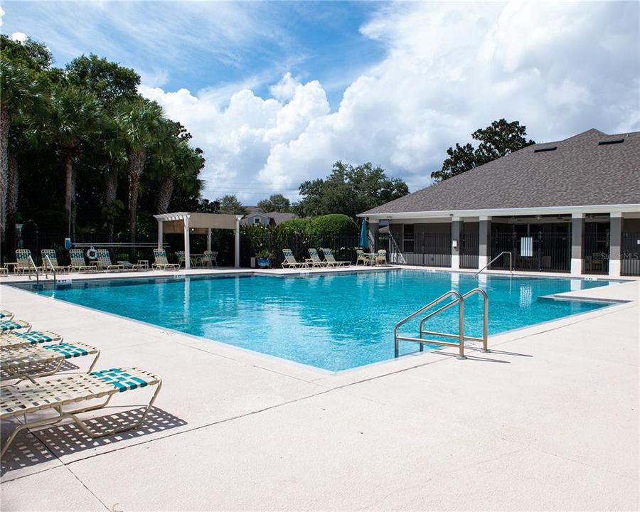 For Sale: $425,000 (3 beds, 3 baths, 2173 Square Feet)