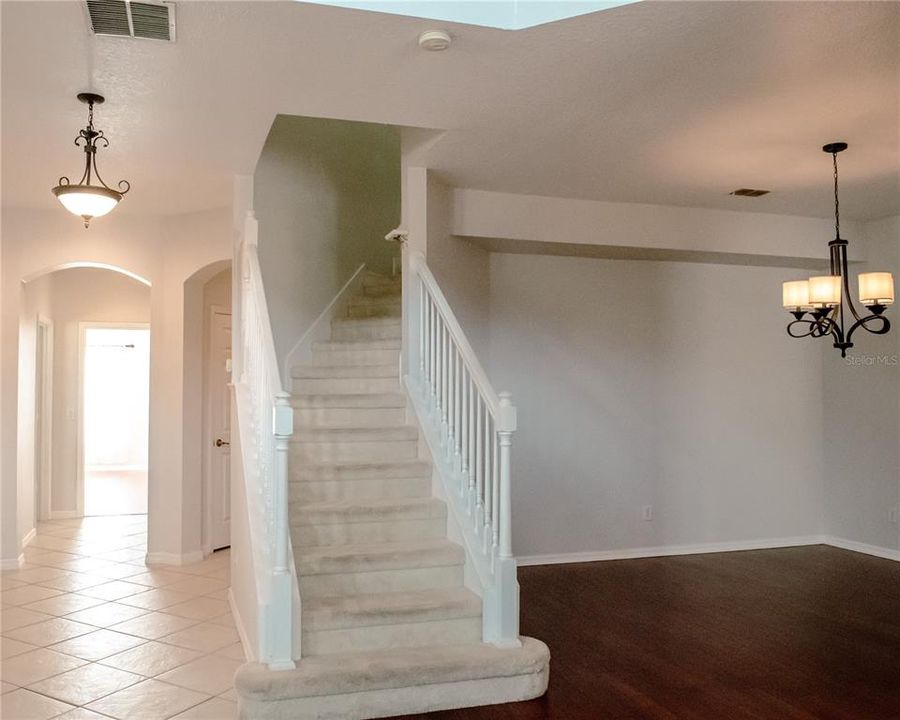 For Sale: $425,000 (3 beds, 3 baths, 2173 Square Feet)