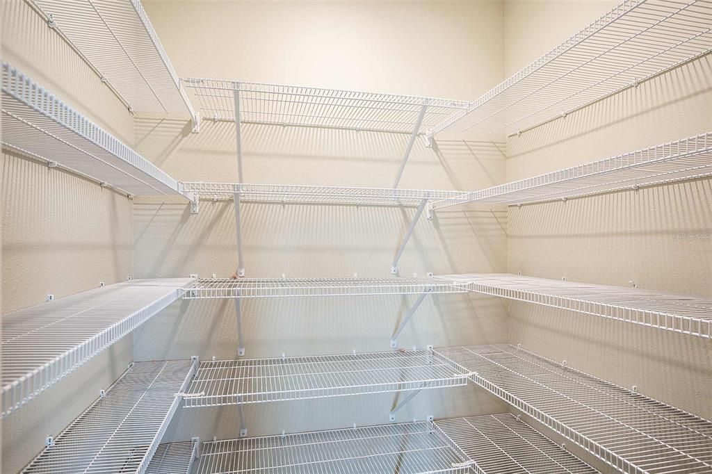 For Sale: $333,999 (4 beds, 2 baths, 2226 Square Feet)