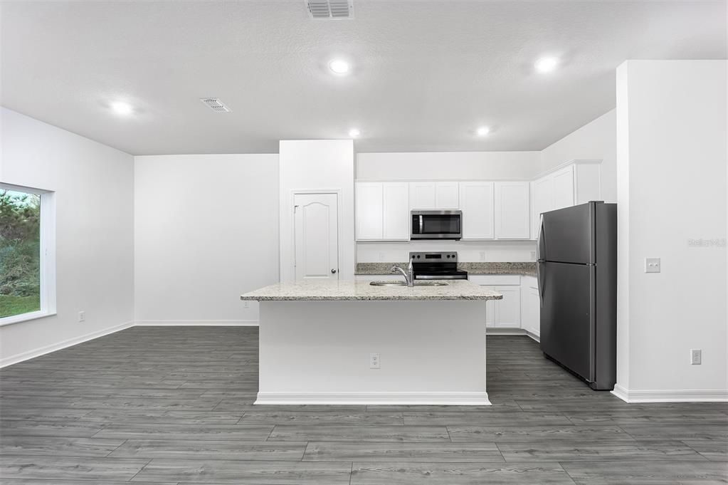 待售: $338,900 (3 贝兹, 2 浴室, 1613 平方英尺)