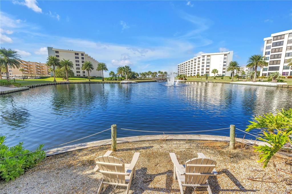 Active With Contract: $875,000 (2 beds, 2 baths, 1361 Square Feet)