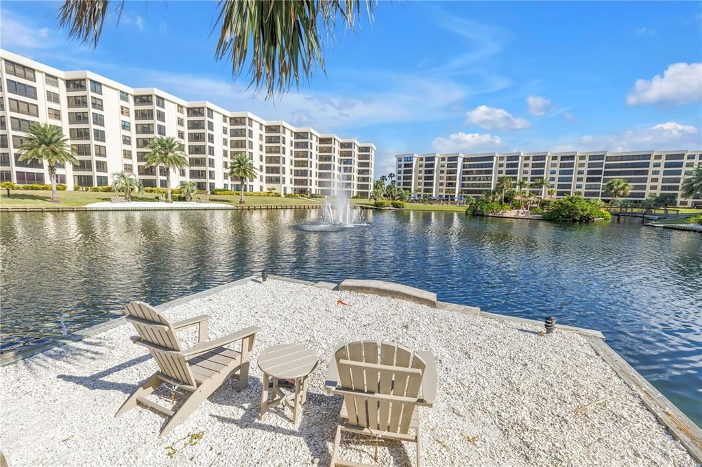 Active With Contract: $875,000 (2 beds, 2 baths, 1361 Square Feet)